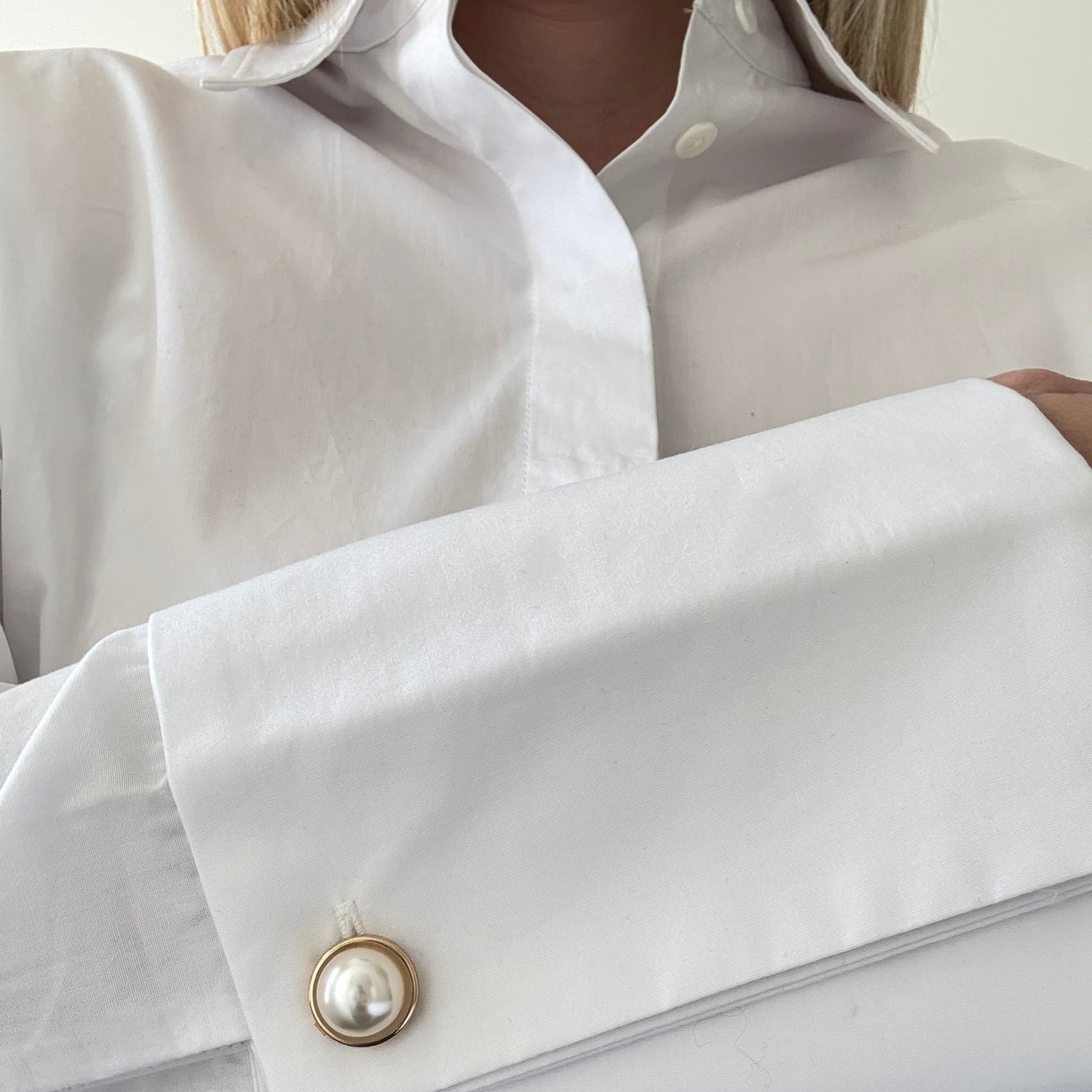 Plutee Isla worn on shirt button cuff