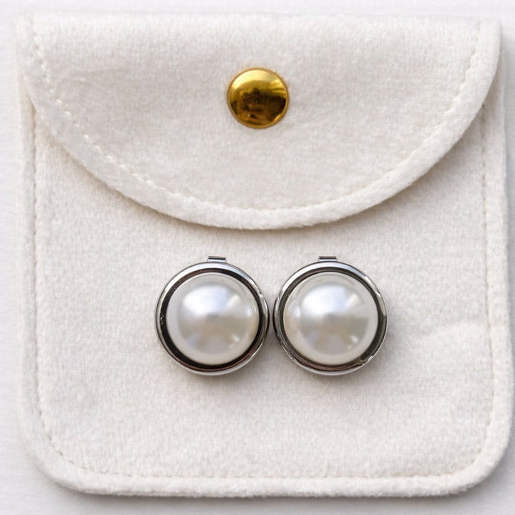 Poise shirt buttons in Plutee pouch